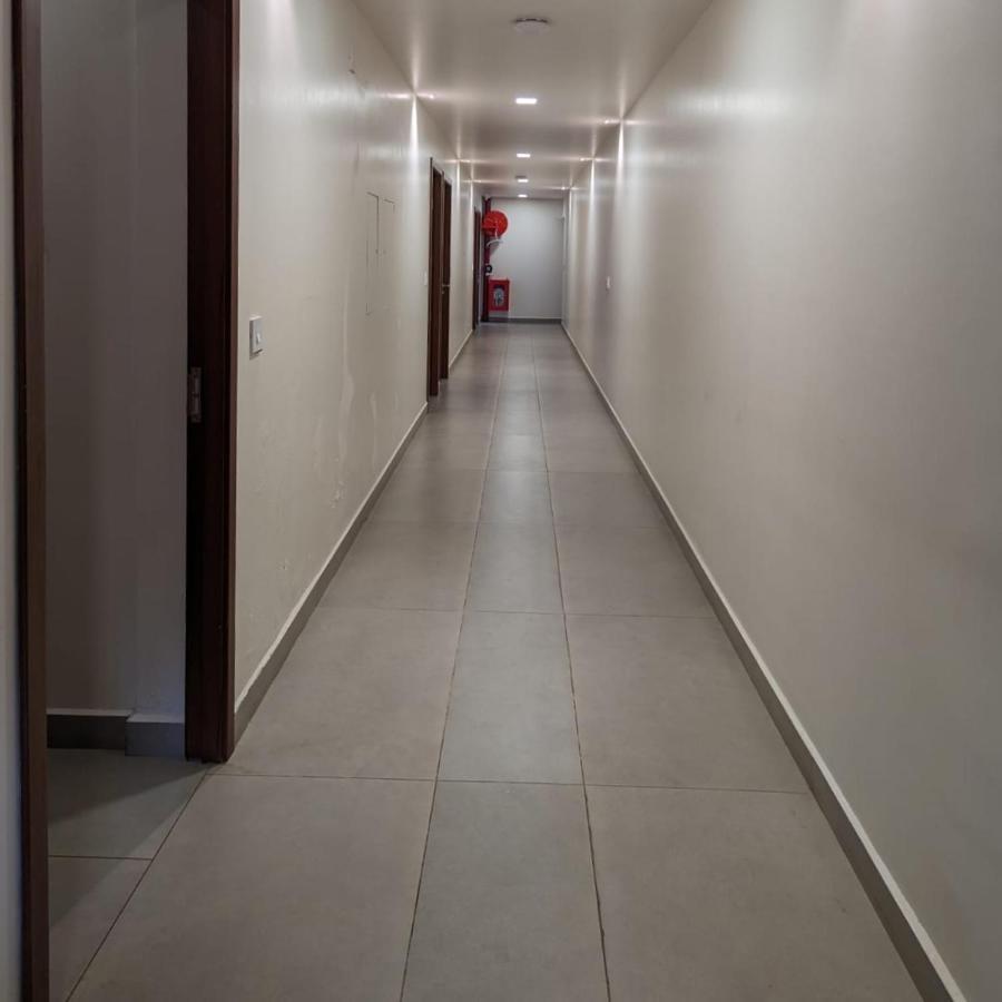 Hotel Royalton Residency à Mundakāyam Extérieur photo